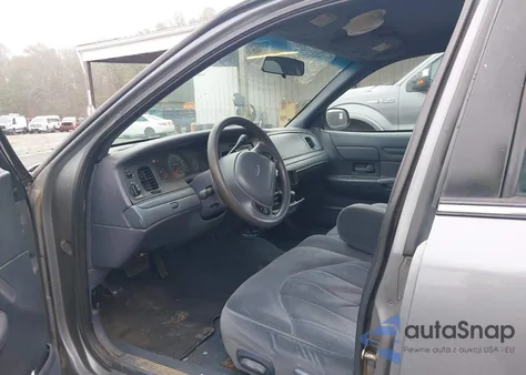 1999 Ford Crown Victoria Police Interceptor z USA, uszkodzony, nr VIN 2FAFP71W9XX238738